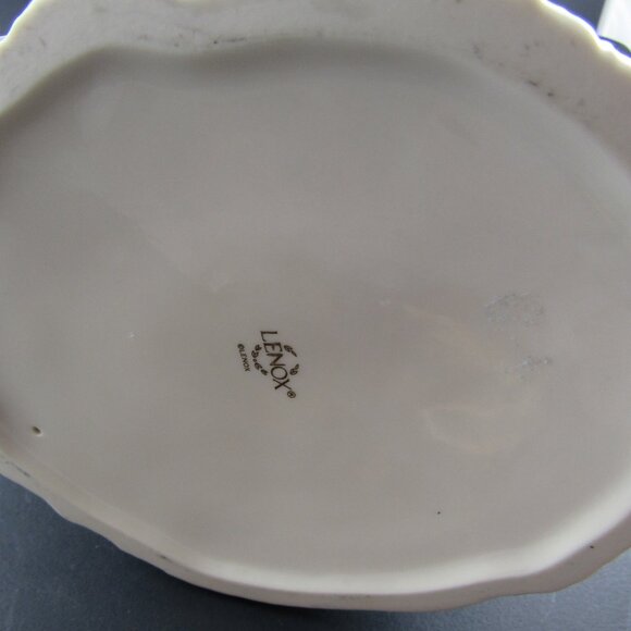 LENOX PORCELAIN SKIING CUTE SNOWMAN LARGE FIGURINE - Picture 9 of 12